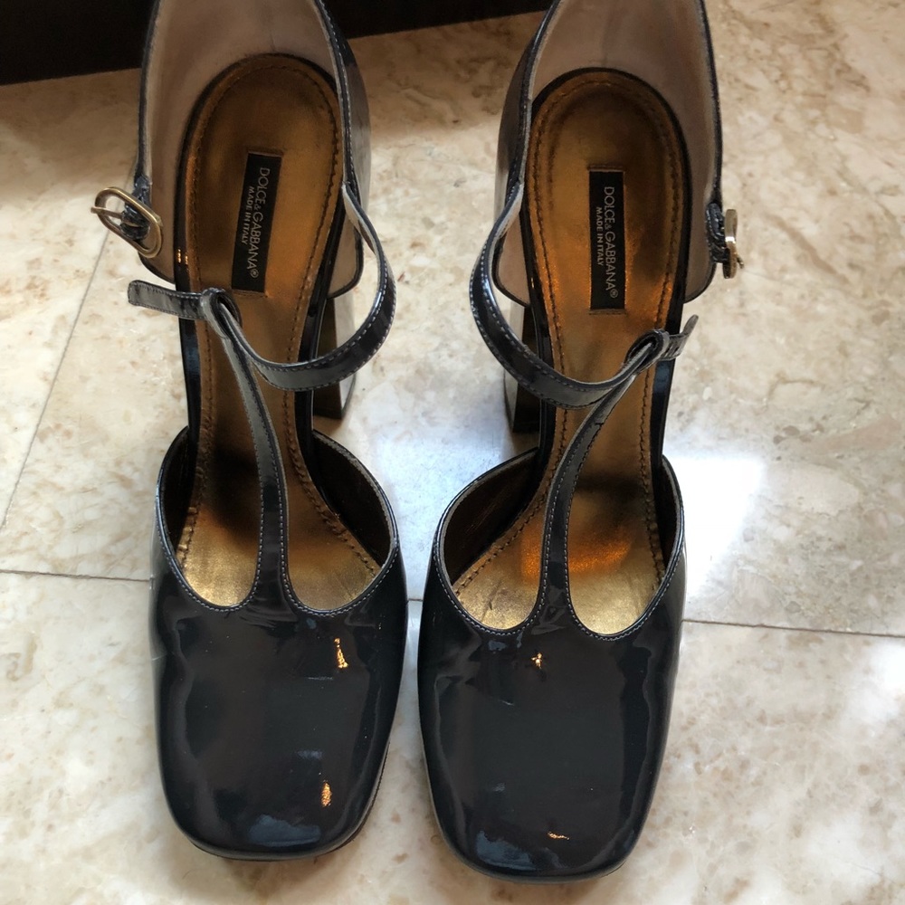 SOLD Dolce & Gabbana gray copper t-strap heels